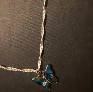 🦋 Sterling silver and pearl Necklace 🦋